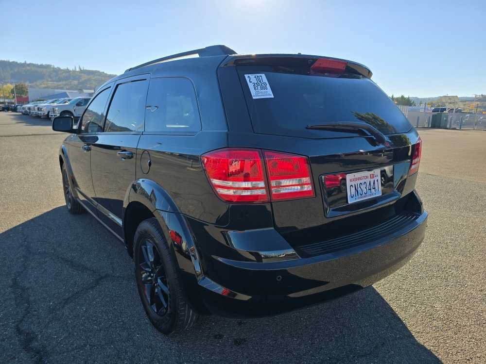 Used 2020 Dodge Journey SE w/ Blacktop Package FWD image 16
