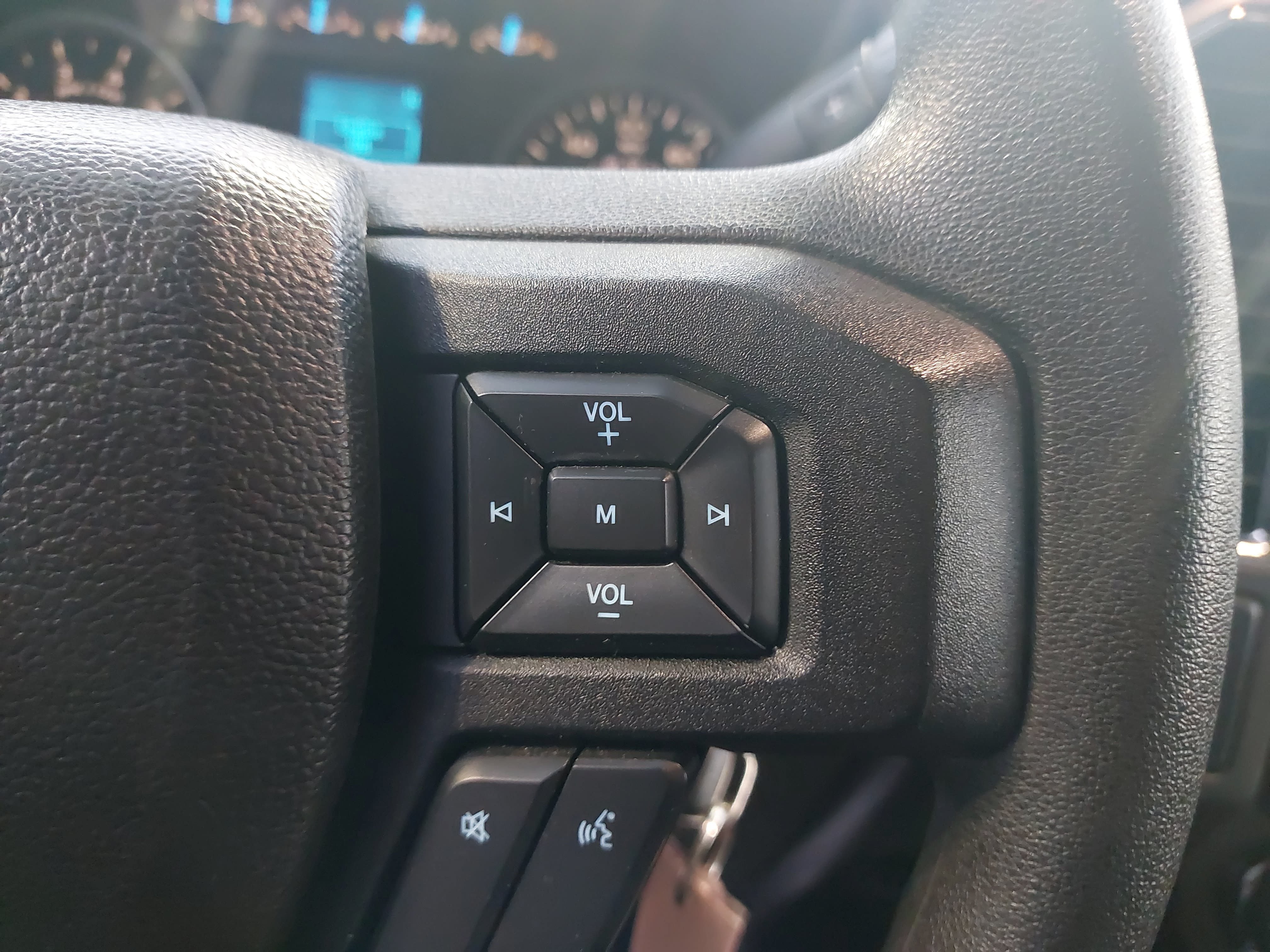 Used 2016 Ford F150 XLT AWD/4WD image 18
