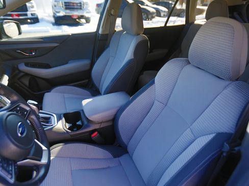 Used 2023 Subaru Outback Premium image 5