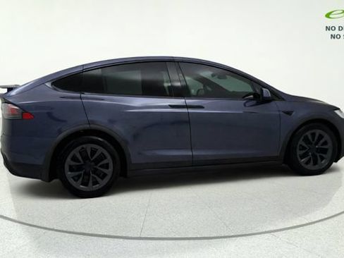 Used 2022 Tesla Model X AWD/4WD image 2