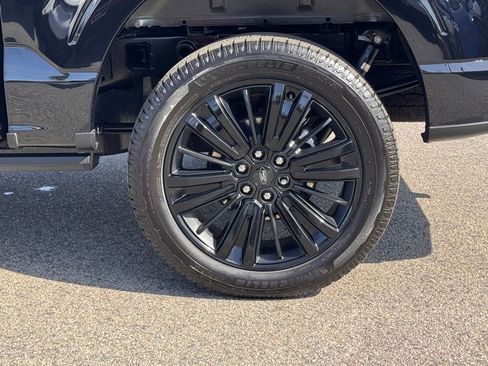 Certified 2025 Ford F150 Platinum w/ Equipment Group 702A High AWD/4WD image 14