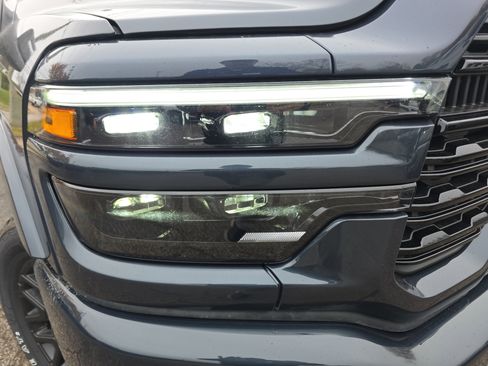 New 2026 RAM 2500 Limited AWD/4WD image 32