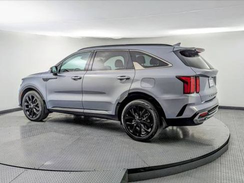 Used 2022 Kia Sorento SX image 6