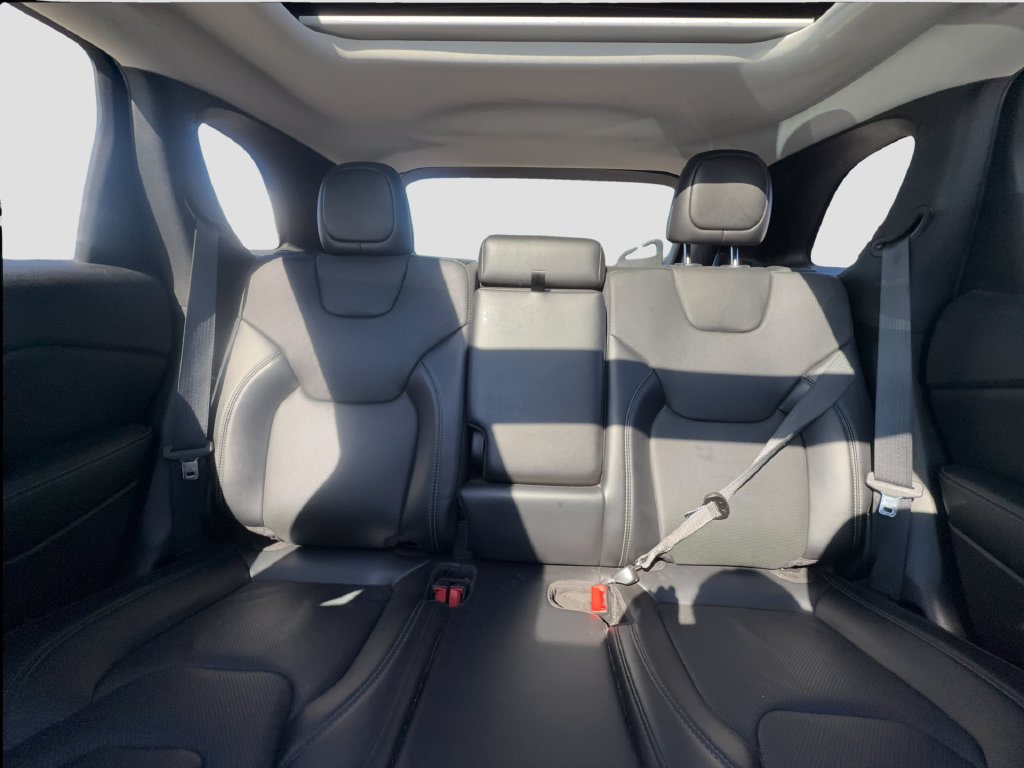 Used 2021 Jeep Cherokee Limited AWD/4WD image 26