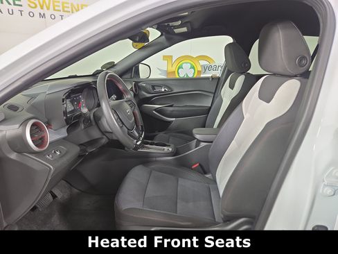 Certified 2024 Chevrolet Trax RS w/ Driver Confidence Package image 11