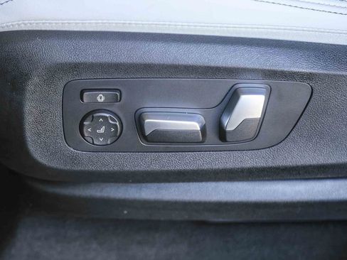 Used 2026 BMW X5 xDrive50e w/ M Sport Package AWD/4WD image 18