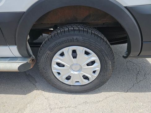 Used 2025 Ford Transit 250 Low Roof w/ Exterior Upgrade Package RWD image 9