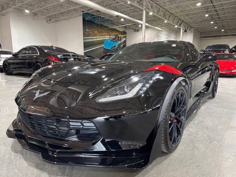 Used 2017 Chevrolet Corvette Grand Sport w/ Grand Sport Heritage Package image 23