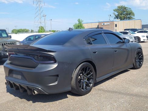 Used 2017 Dodge Charger SRT w/ Harman/Kardon Audio Group image 8