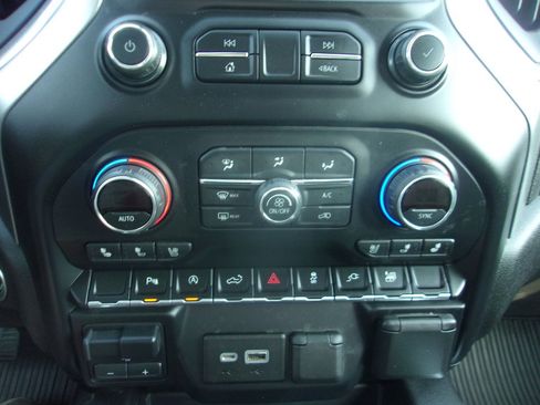 Used 2019 Chevrolet Silverado 1500 LTZ w/ LTZ Plus Package AWD/4WD image 23