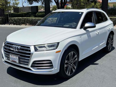 Used 2018 Audi SQ5 Prestige w/ Prestige Package image 24