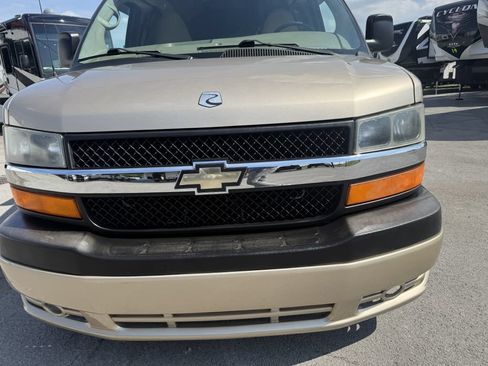 Used 2012 Chevrolet Express 3500 Extended w/ Power Package RWD image 4