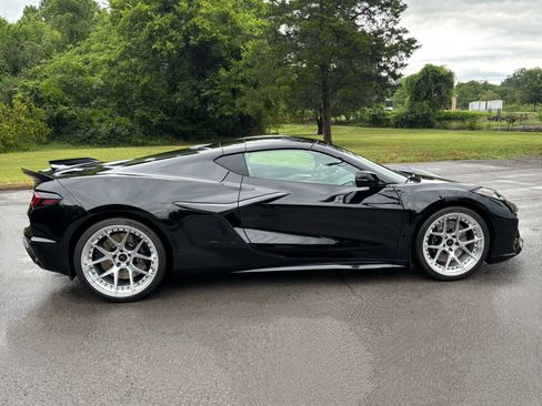 Used 2025 Chevrolet Corvette Z06 RWD image 8