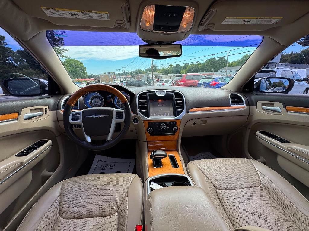 Used 2014 Chrysler 300 C AWD/4WD image 22