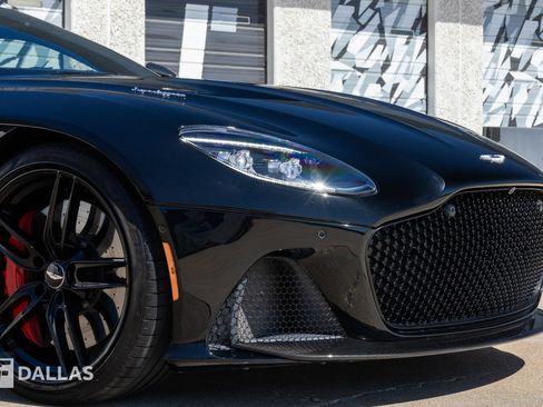 Used 2020 Aston Martin DBS Superleggera RWD image 2