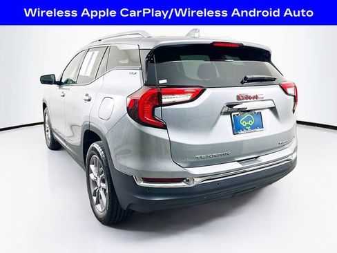 Used 2023 GMC Terrain SLT AWD/4WD image 5