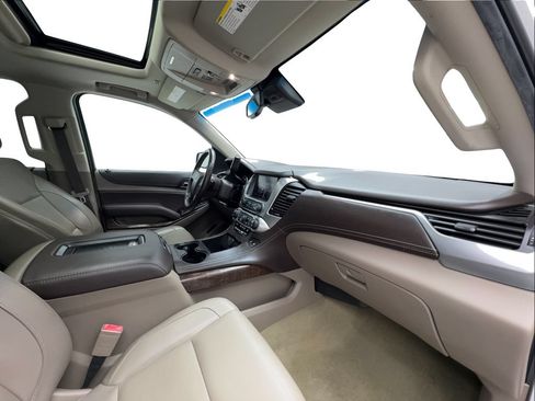 Used 2017 Chevrolet Tahoe LT w/ LT Signature Package RWD image 35