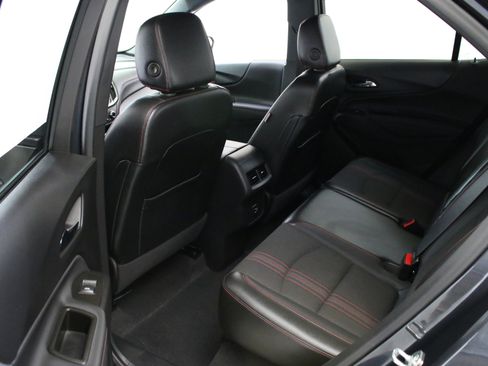 Used 2023 Chevrolet Equinox RS FWD image 25