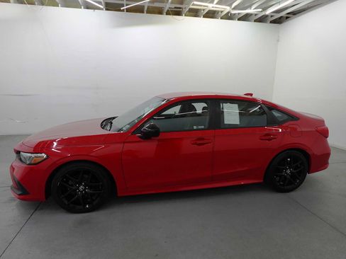 Certified 2024 Honda Civic Sport image 8