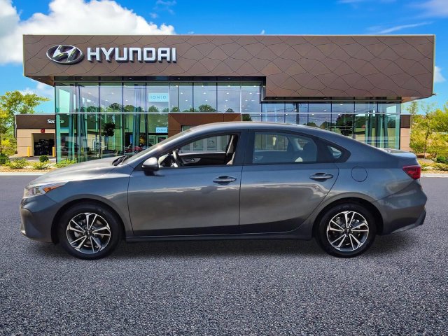 Used 2023 Kia Forte LXS FWD image 4