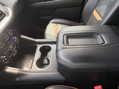 Used 2021 GMC Yukon XL AT4 w/ Rear Media and Nav Package AWD/4WD image 12