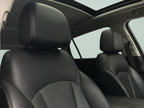 Used 2020 Buick Envision Premium AWD/4WD image 19