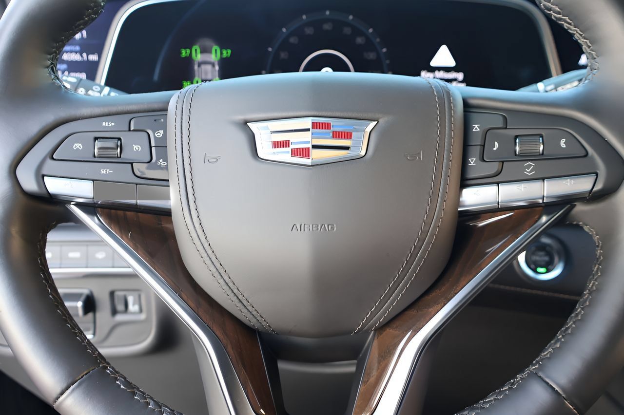 Certified 2024 Cadillac Escalade ESV Sport Platinum w/ LPO, ONYX Package AWD/4WD image 26