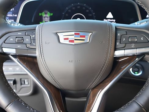 Certified 2024 Cadillac Escalade ESV Sport Platinum w/ LPO, ONYX Package AWD/4WD image 26