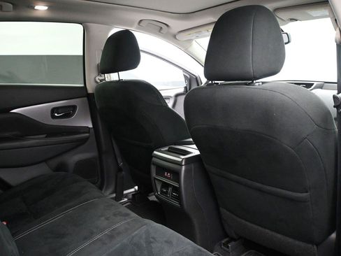Used 2019 Nissan Murano SV w/ Premium Package AWD/4WD image 21