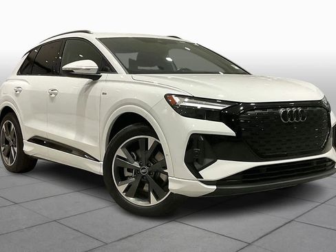 Used 2024 Audi Q4 e-tron Premium Plus image 2