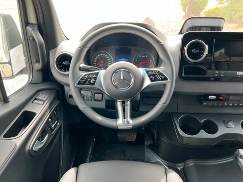 New 2026 Mercedes-Benz Sprinter 2500 image 12