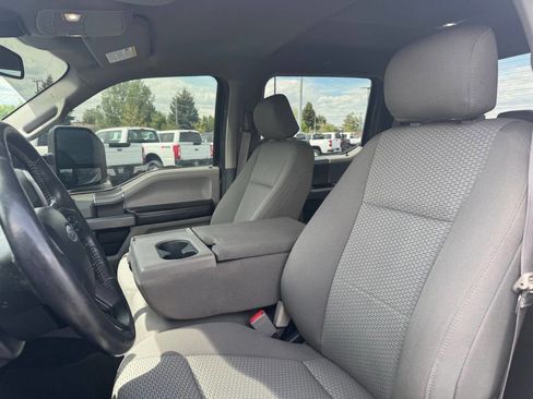 Used 2019 Ford F150 XLT w/ Equipment Group 302A Luxury AWD/4WD image 10