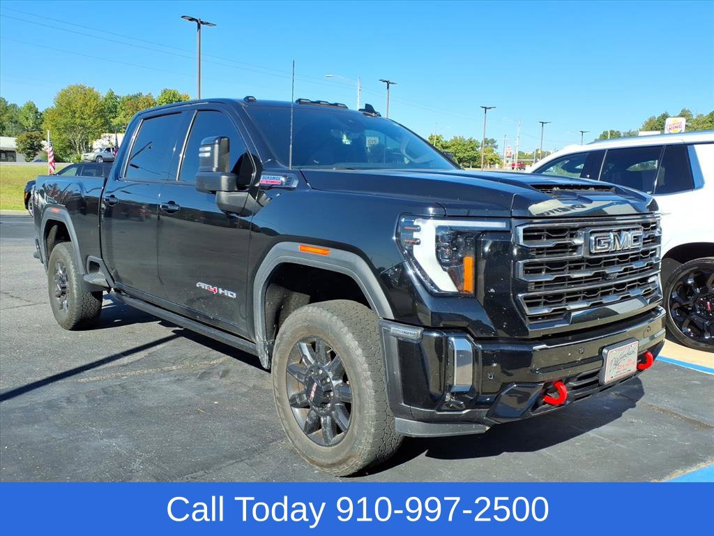 Used 2024 GMC Sierra 2500 AT4 w/ AT4 Premium Plus Package AWD/4WD image 3