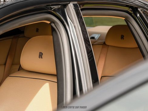Used 2014 Rolls-Royce Ghost image 36