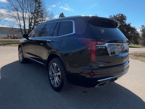 Used 2022 Cadillac XT6 Premium Luxury image 4