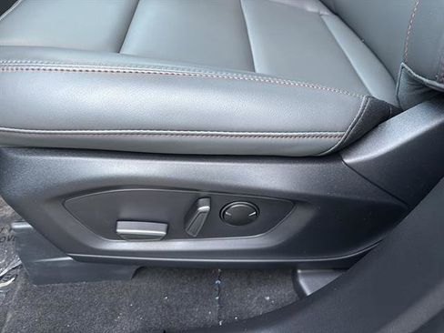 New 2025 Ford Explorer Active w/ Active Comfort Package image 11