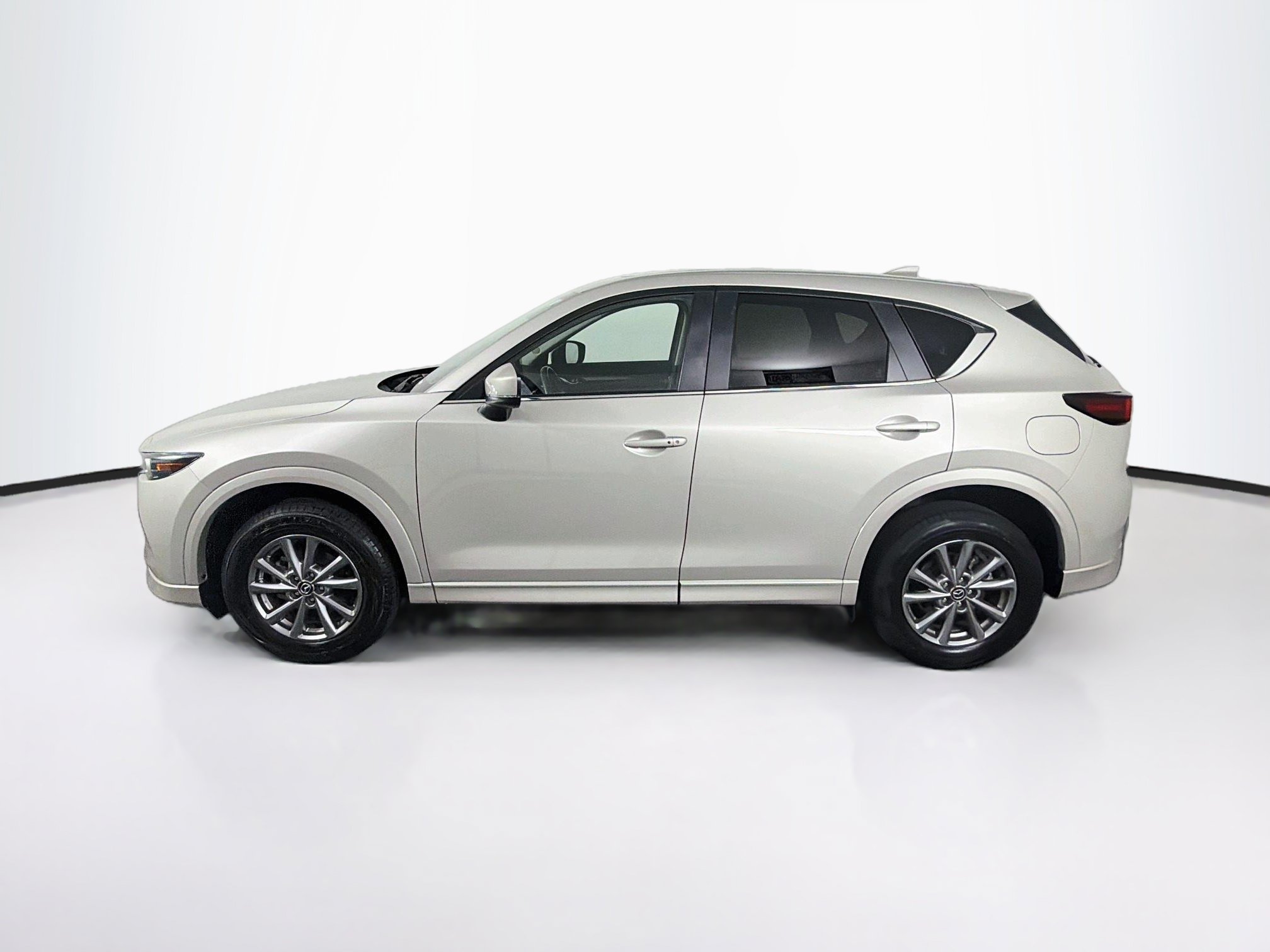 Used 2025 MAZDA CX-5 AWD 2.5 S w/ Preferred Package image 4