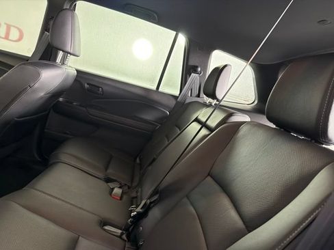 Used 2024 Honda Passport EX-L image 13