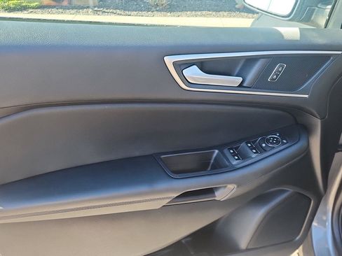 Used 2024 Ford Edge SEL AWD/4WD image 13