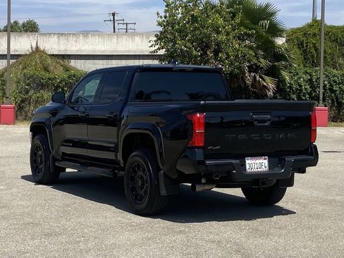 Certified 2025 Toyota Tacoma SR5 image 23