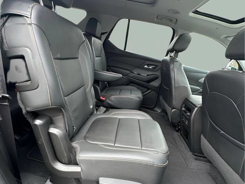 Used 2019 Chevrolet Traverse RS w/ LPO, Floor Liner Package AWD/4WD image 19