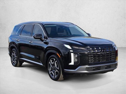 Used 2024 Hyundai Palisade SEL image 3