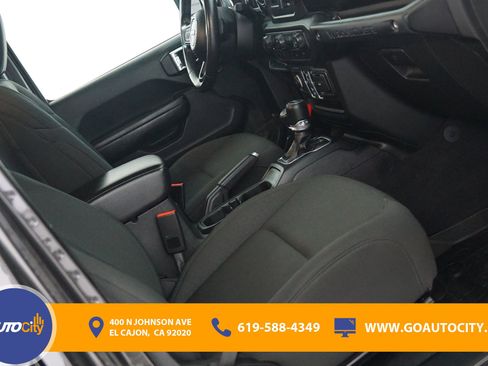Used 2019 Jeep Wrangler Unlimited Sport AWD/4WD image 8
