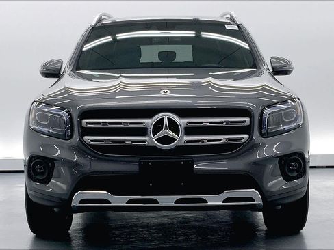 Used 2023 Mercedes-Benz GLB 250 image 2