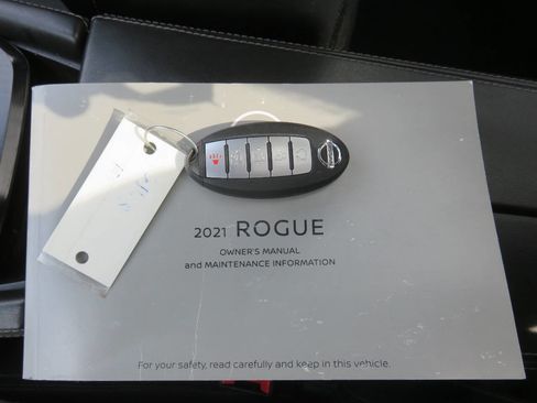 Used 2021 Nissan Rogue SL image 31