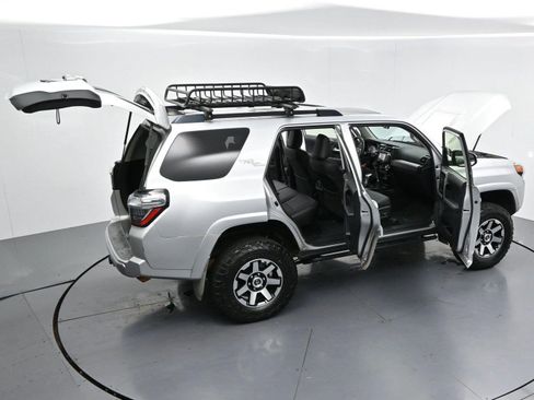 Used 2019 Toyota 4Runner TRD Off-Road Premium AWD/4WD image 47