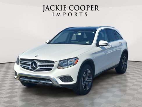 Used 2016 Mercedes-Benz GLC 300 4MATIC image 1