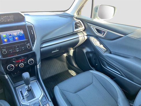 Used 2022 Subaru Forester Premium image 23