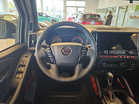 New 2026 Nissan Frontier PRO-4X w/ Tow Package AWD/4WD image 17