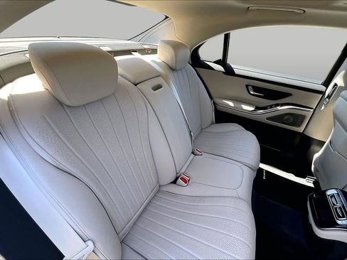 Used 2023 Mercedes-Benz S 500 4MATIC image 20